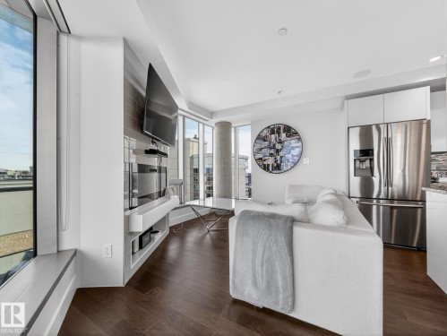 1401 11969 Jasper Avenue, Edmonton, AB - Indoor Photo Showing Other Room