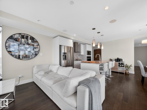 1401 11969 Jasper Avenue, Edmonton, AB - Indoor Photo Showing Living Room