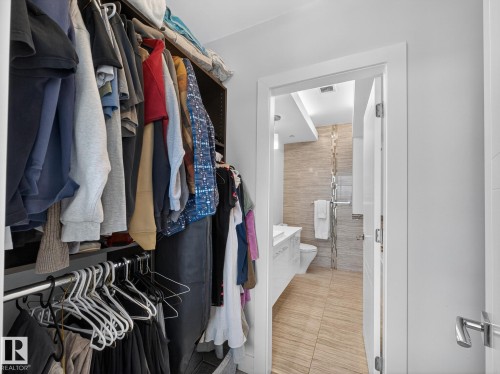 1401 11969 Jasper Avenue, Edmonton, AB - Indoor With Storage