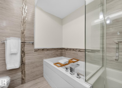 1401 11969 Jasper Avenue, Edmonton, AB - Indoor Photo Showing Bathroom