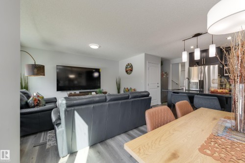 5112 Lark Crescent, Edmonton, AB - Indoor