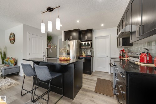 5112 Lark Crescent, Edmonton, AB - Indoor Photo Showing Kitchen With Stainless Steel Kitchen With Upgraded Kitchen