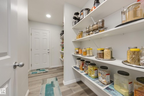 5112 Lark Crescent, Edmonton, AB - Indoor