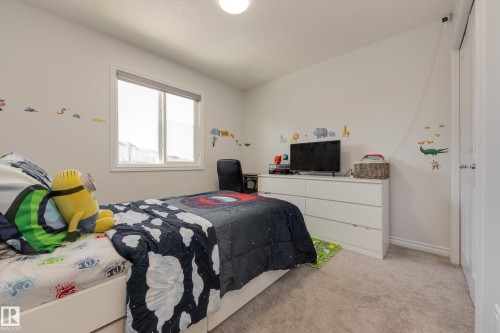 5112 Lark Crescent, Edmonton, AB - Indoor Photo Showing Bedroom