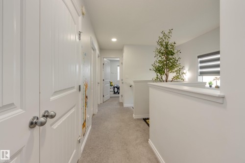 5112 Lark Crescent, Edmonton, AB - Indoor Photo Showing Other Room