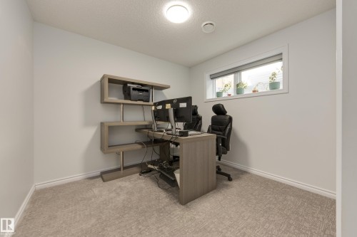 5112 Lark Crescent, Edmonton, AB - Indoor Photo Showing Office