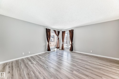 14934 43 Avenue, Edmonton, AB - Indoor Photo Showing Other Room