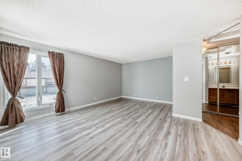 14934 43 Avenue, Edmonton, AB - Indoor Photo Showing Other Room