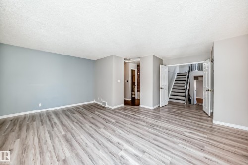 14934 43 Avenue, Edmonton, AB - Indoor Photo Showing Other Room