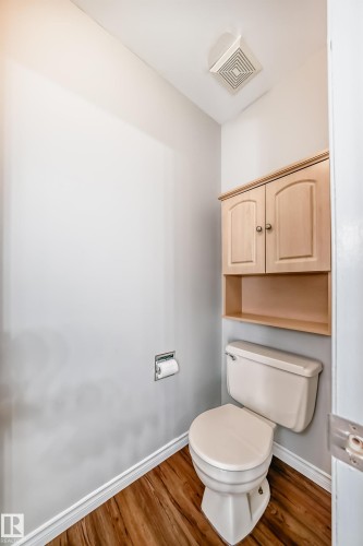 14934 43 Avenue, Edmonton, AB - Indoor Photo Showing Bathroom
