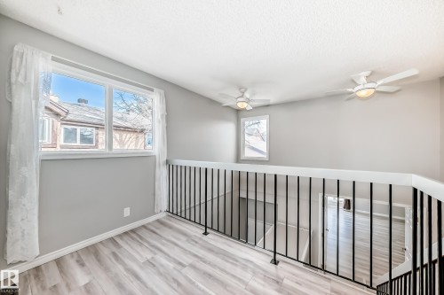 14934 43 Avenue, Edmonton, AB - Indoor Photo Showing Other Room