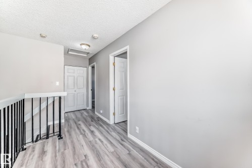 14934 43 Avenue, Edmonton, AB - Indoor Photo Showing Other Room
