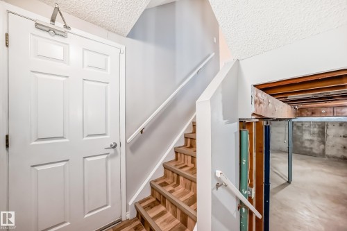 14934 43 Avenue, Edmonton, AB - Indoor Photo Showing Other Room