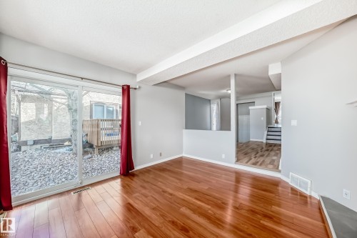 14934 43 Avenue, Edmonton, AB - Indoor Photo Showing Other Room