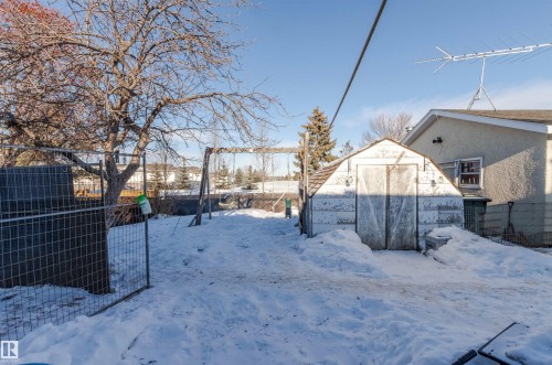 33 Brookside Avenue, Spruce Grove, AB - Outdoor