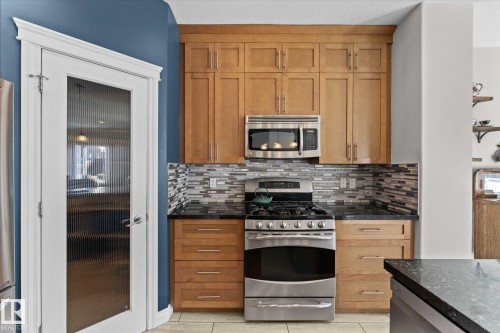 16 Silverstone Drive, Stony Plain, AB - Indoor Photo Showing Kitchen