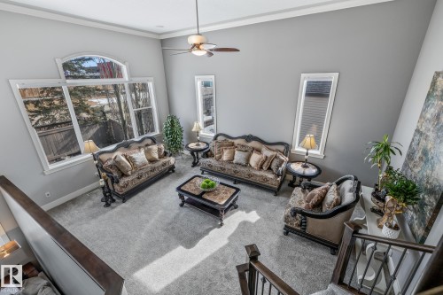 727 107A Street, Edmonton, AB - Indoor Photo Showing Living Room