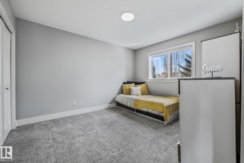 727 107A Street, Edmonton, AB - Indoor Photo Showing Other Room