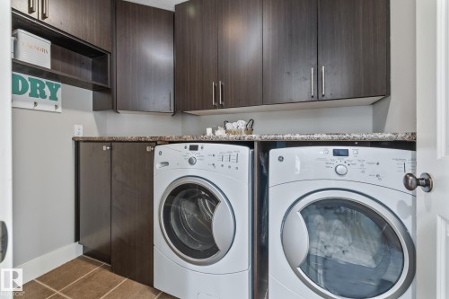 727 107A Street, Edmonton, AB - Indoor Photo Showing Laundry Room