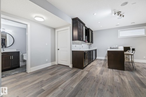 727 107A Street, Edmonton, AB - Indoor
