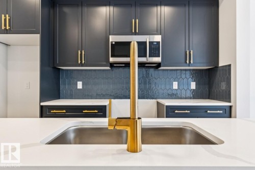 46 710 Mattson Drive, Edmonton, AB - Indoor Photo Showing Kitchen With Double Sink