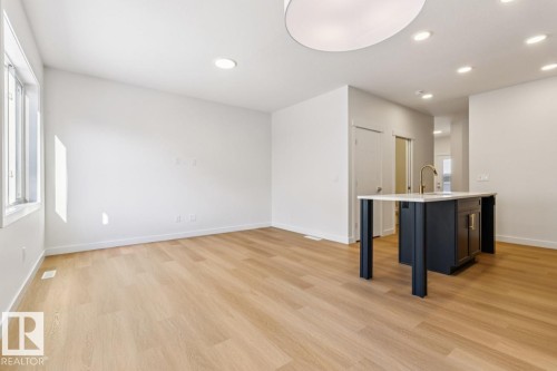 46 710 Mattson Drive, Edmonton, AB - Indoor Photo Showing Other Room