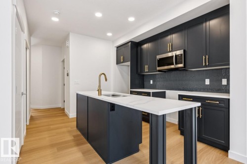 46 710 Mattson Drive, Edmonton, AB - Indoor Photo Showing Kitchen With Double Sink With Upgraded Kitchen