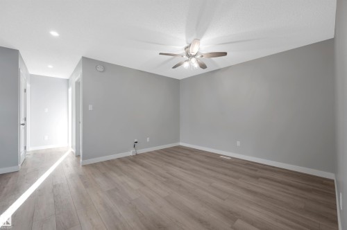 6215 Hampton Gray Avenue, Edmonton, AB - Indoor Photo Showing Other Room