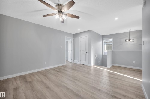 6215 Hampton Gray Avenue, Edmonton, AB - Indoor Photo Showing Other Room
