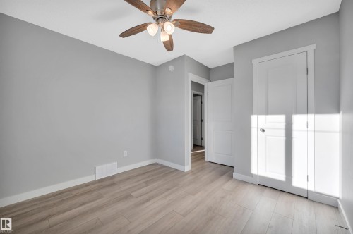 6215 Hampton Gray Avenue, Edmonton, AB - Indoor Photo Showing Other Room