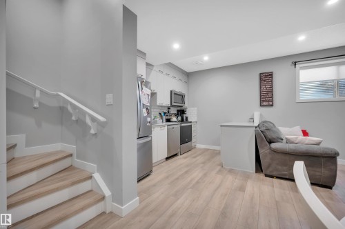 6215 Hampton Gray Avenue, Edmonton, AB - Indoor