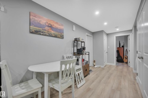 6215 Hampton Gray Avenue, Edmonton, AB - Indoor Photo Showing Other Room