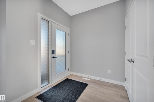 6215 Hampton Gray Avenue, Edmonton, AB - Indoor Photo Showing Other Room
