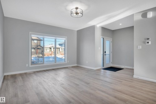 6215 Hampton Gray Avenue, Edmonton, AB - Indoor Photo Showing Other Room