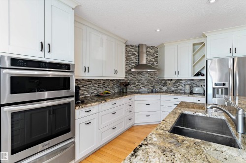 108 Ironwood Place, Edmonton, AB - Indoor Photo Showing Kitchen With Double Sink With Upgraded Kitchen