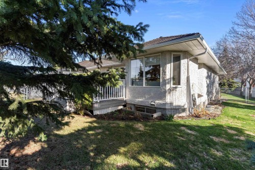108 Ironwood Place, Edmonton, AB - Outdoor