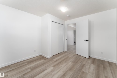 13307 116 Avenue, Edmonton, AB - Indoor Photo Showing Other Room