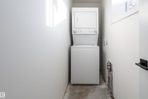 13307 116 Avenue, Edmonton, AB - Indoor Photo Showing Laundry Room