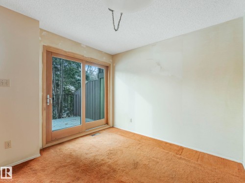 185 Hearthstone, Edmonton, AB - Indoor Photo Showing Other Room