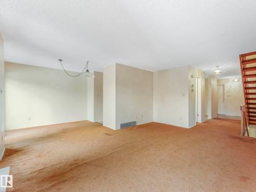 185 Hearthstone, Edmonton, AB - Indoor Photo Showing Other Room