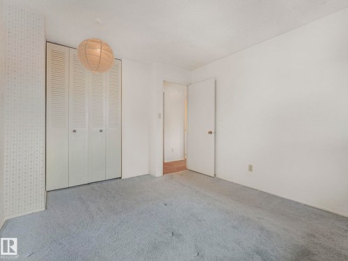 185 Hearthstone, Edmonton, AB - Indoor Photo Showing Other Room