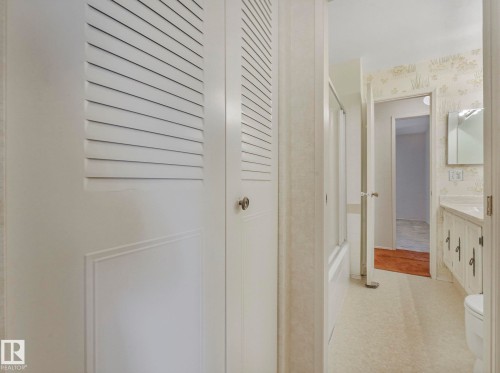 185 Hearthstone, Edmonton, AB - Indoor Photo Showing Other Room