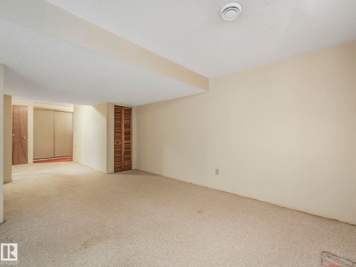185 Hearthstone, Edmonton, AB - Indoor Photo Showing Other Room