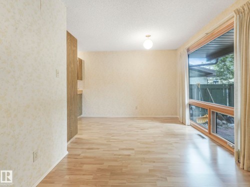 185 Hearthstone, Edmonton, AB - Indoor Photo Showing Other Room