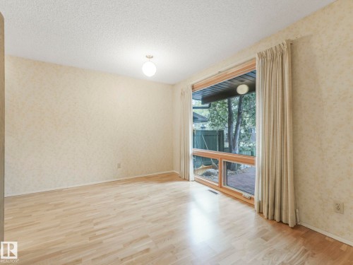 185 Hearthstone, Edmonton, AB - Indoor Photo Showing Other Room