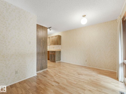 185 Hearthstone, Edmonton, AB - Indoor Photo Showing Other Room
