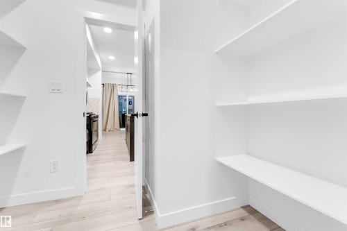 19135 22 Avenue, Edmonton, AB - Indoor