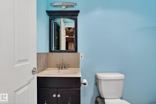 95 Hartwick Loop, Spruce Grove, AB - Indoor Photo Showing Bathroom