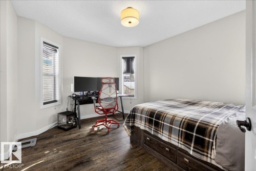 1618 Tompkins Wynd, Edmonton, AB - Indoor Photo Showing Bedroom