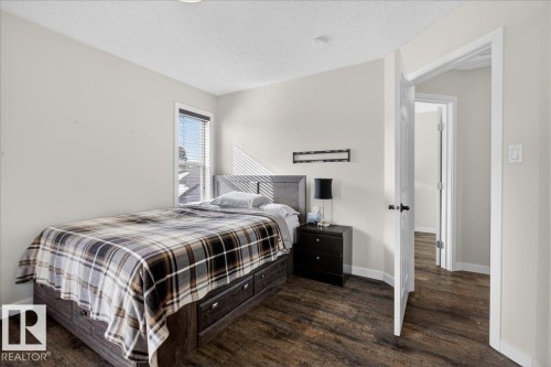 1618 Tompkins Wynd, Edmonton, AB - Indoor Photo Showing Bedroom